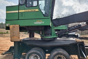 2015 John Deere 437D  Log Loader